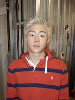 メリケンバーバーショップ トーキョー(MERICAN BARBERSHOP TYO)&nbsp;BURGメンズカットアップバングスパイキーショートスキンフェード