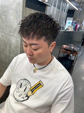 メンズサロン キング 高槻店(Men’s salon K!ng) 波巻きツイストスパイラルパーマ/フェザーパーマ/眉毛/メンズ