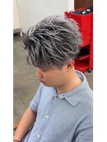 リップス 吉祥寺店 (LIPPS)&nbsp;ホワイトシルバーバレイヤージュサーフフェザーショート