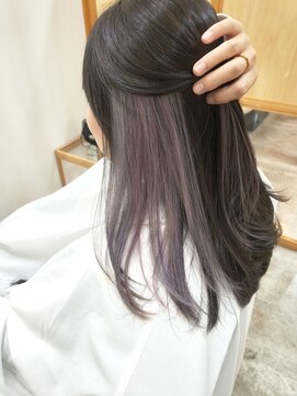 美容師 久保浦 くくると隠せるインナーカラフル(控えめ)