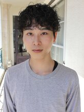 オーオ シカシカ(OOO YY)&nbsp;ショートマッシュ×スパイラルパーマ/スペインカール