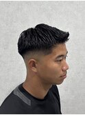 短髪スキンフェードフェザーアップ