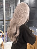 エンネ 新宿(enne)&nbsp;ホワイトカラー/ハイトーンカラー/レイヤー/髪質改善/縮毛矯正