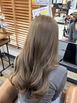 ウェルズ グランデ 奈良店(Well's GRANDE) 艶サラベージュの美髪ロング