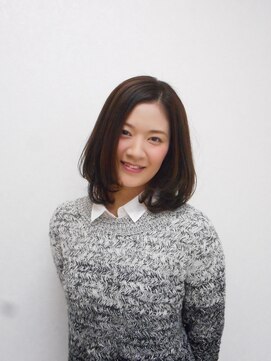 アーリッシュメイクアストーリーノース(arlish make a story north) 艶★と柔らかさをあわせ持つ優しげな大人かわいいミディアムボブ