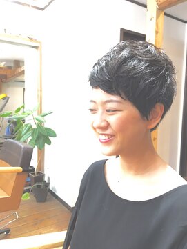 ルームヘアデザイン(Room HAIRDESIGN) ショート