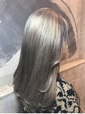パールグレー