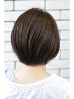 アットラップレーヴ(attrape-reve)&nbsp;小顔見せ☆暗髪×前下がりショート10代20代30代40代