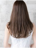 ナチュラルな大人ロングヘア