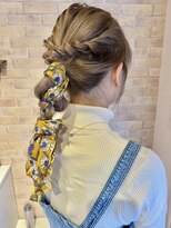 ブレス ヘアー clara店(Bless HAIR)&nbsp;くすみカーキ×スカーフアレンジ/透明感/大人かわいい