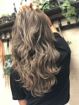 シェリー(cherie) 外国人風ヌーディベージュ　西池袋　シェリー