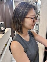 ペネロープ(Penelope)&nbsp;ショートボブ/コントラストハイライト/グレー系/