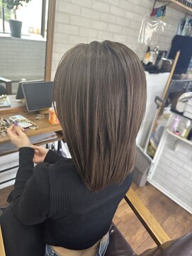 ライフ 四条畷店(Lyfe) イメチェングレーベージュ_大人上品カラー_411