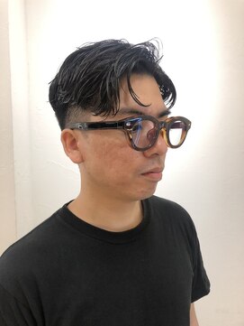 パルファン(PARFUM) 毛流れパーマ/フェードショート(北谷 美浜)