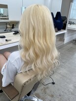 ニュート(Neut )&nbsp;ブリーチ抜きっぱなしホワイトブロンドカラー/ハイトーン/名古屋