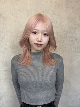 サクラ オモテサンドウ(SAKURA) ワンホンレイヤー×ホワイトピンクベージュ/ブリーチ/髪質改善