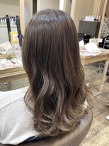 アルターリール(aL ter Rire)&nbsp;暗めカラー/デザインカラー/フェイスフレーミング/中村郁未