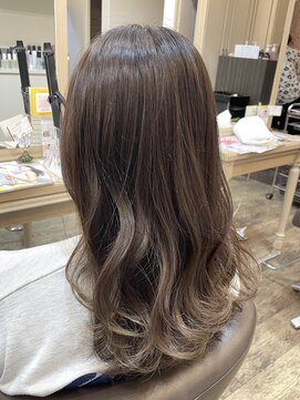 アルターリール(aL ter Rire) 暗めカラー/デザインカラー/フェイスフレーミング/中村郁未