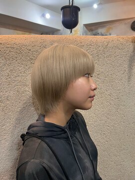 マッシュショートクリームベージュ　