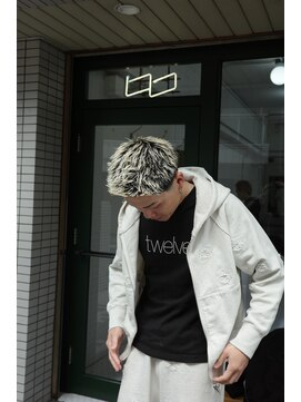 ウェルネス(Wellness) 根元黒スパイキー