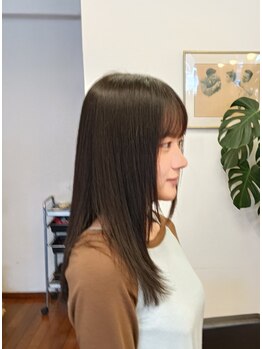ヘアクラブセプト(HAIR CLUB SEPT)の写真/あきらめていた髪にもシルクのようになめらかな指通りを―。髪質を見極めて丁寧に施術いたします。