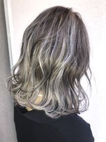 ヘアメイク アリープ(HAIR MAKE ALEAP)&nbsp;ホワイトハイライト