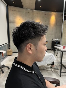 イーラ(era) ベリーショート×癖毛×ジェットモヒカン