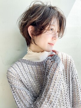 アイティーバイアルバム 藤沢店(IT by ALBUM) ふわっとショートボブ_グレージュカラーボブウルフ_38594