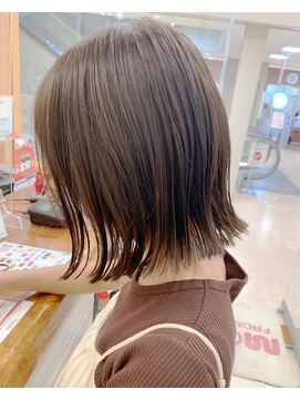 モリオ フロム ロンドン サッポロファクトリー店(morio FROM LONDON) 【morio札幌】札幌ボブ　大人かわいい外ハネぱつっとボブ