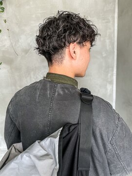 テトヘアー(teto hair) メンズ　パーマ　スパイラルパーマ　くるくるパーマ　刈り上げ