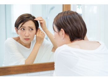 白髪染めで髪質改善できるカミイローネ豊田市駅前店