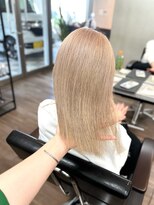 ヴィフ 大船(VIF)&nbsp;ハイトーンケアブリーチダブルカラー切りっぱなしボブ外ハネ