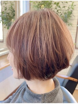 ココモ(cocomo) ピンクパールカラーグラデーションボブ