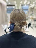 アフロート トウキョウ(AFLOAT TOKYO) 【高木美緒】カチモリシニヨンアレンジ/ピタッとタイト