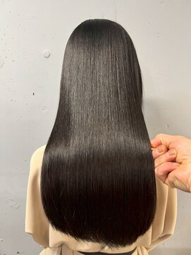 ヴィム ヘアー 宜野湾店(VIM hair) 【縮毛矯正/酸性ストレート/髪質改善/20代/30代/40代】