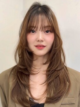 アビー(ABBEY3) レイヤーカットミディアムレイヤー顔まわり銀座ハイレイヤー