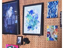 Kotonoや色々な方が描いた絵や作品たちをアトリエのように♪