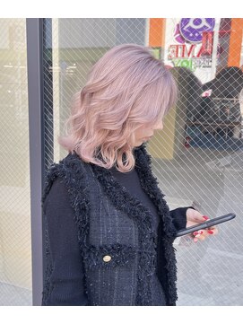 リノ(RLINO) 【名古屋/栄】ボブカット/ブリーチ/ホワイトブロンド