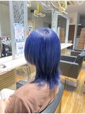 ブルー