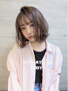 ロコスピアーズ(ROCO SPEARZ) シアーベージュと動きたっぷりボブ
