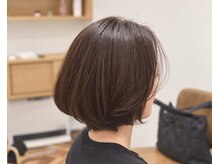 ステム(stem)の雰囲気（自然なツヤと丸みのあるボブ。グレイカラーも上品に仕上げます。）
