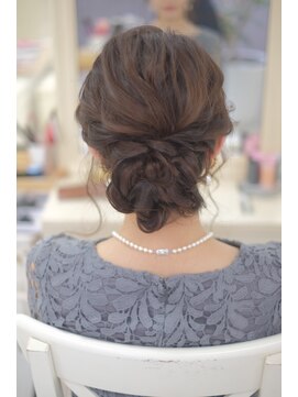 リサ 恵比寿(risa.) ルーズアップスタイル