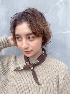 バズ(BUZZ) クセを生かしたショート