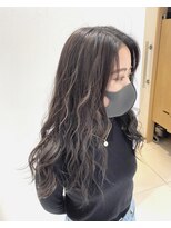 ケンジ 洋光台(KENJE)&nbsp;アッシュ系ハイライトカラー【洋光台美容室】