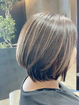 グラム バイ レイエレガンス(glam by REIELEGANCE) ハイライトダブルカラーショートカット30代40代