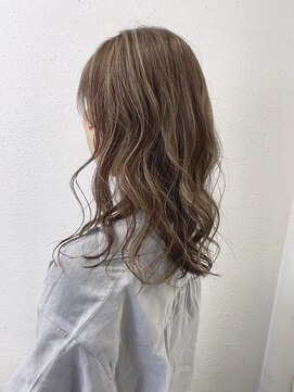 ジェナ(Jena) コントラストハイライト×ミルキーベージュ