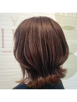 ヘアーデザイン ビビッド(HAIR DESIGN VIVID) くびれレイヤー/ミディアム/アレンジ簡単