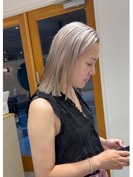 スタン 渋谷(Stam) ミルクティーホワイトベージュハイトーンボブケアブリーチ渋谷