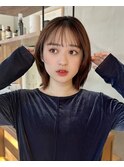 外ハネ前髪あり韓国風センターパートレイヤー恵比寿駅
