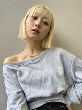 全国の美容師さんに技術を教える。美容師の先生【セミナー講師】多数在籍サロン。